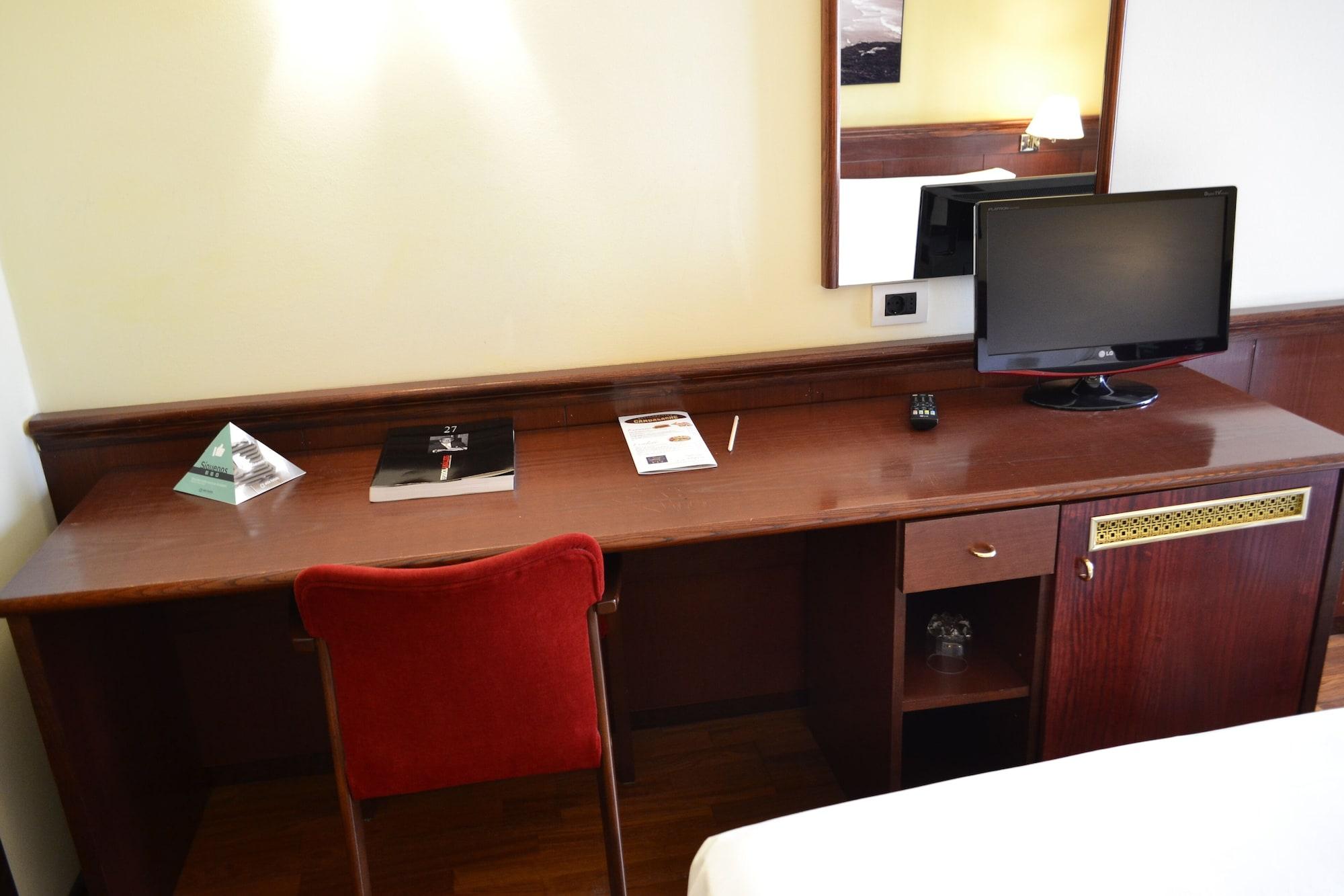 Hotel Alda El Suizo 费罗尔 外观 照片
